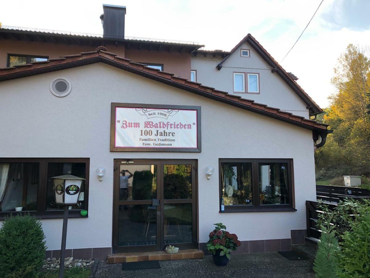 Hotel Zum Waldfrieden à Neuhof  Extérieur photo
